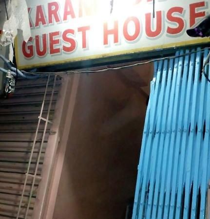 Karam Durga Guest House Нью-Дели Экстерьер фото